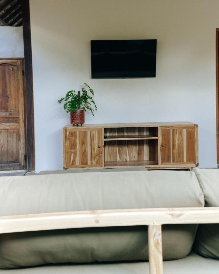 Jati Kuta Lombok Hotel Buitenkant foto